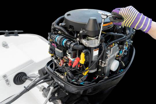 Suzuki 75HP compact outboard