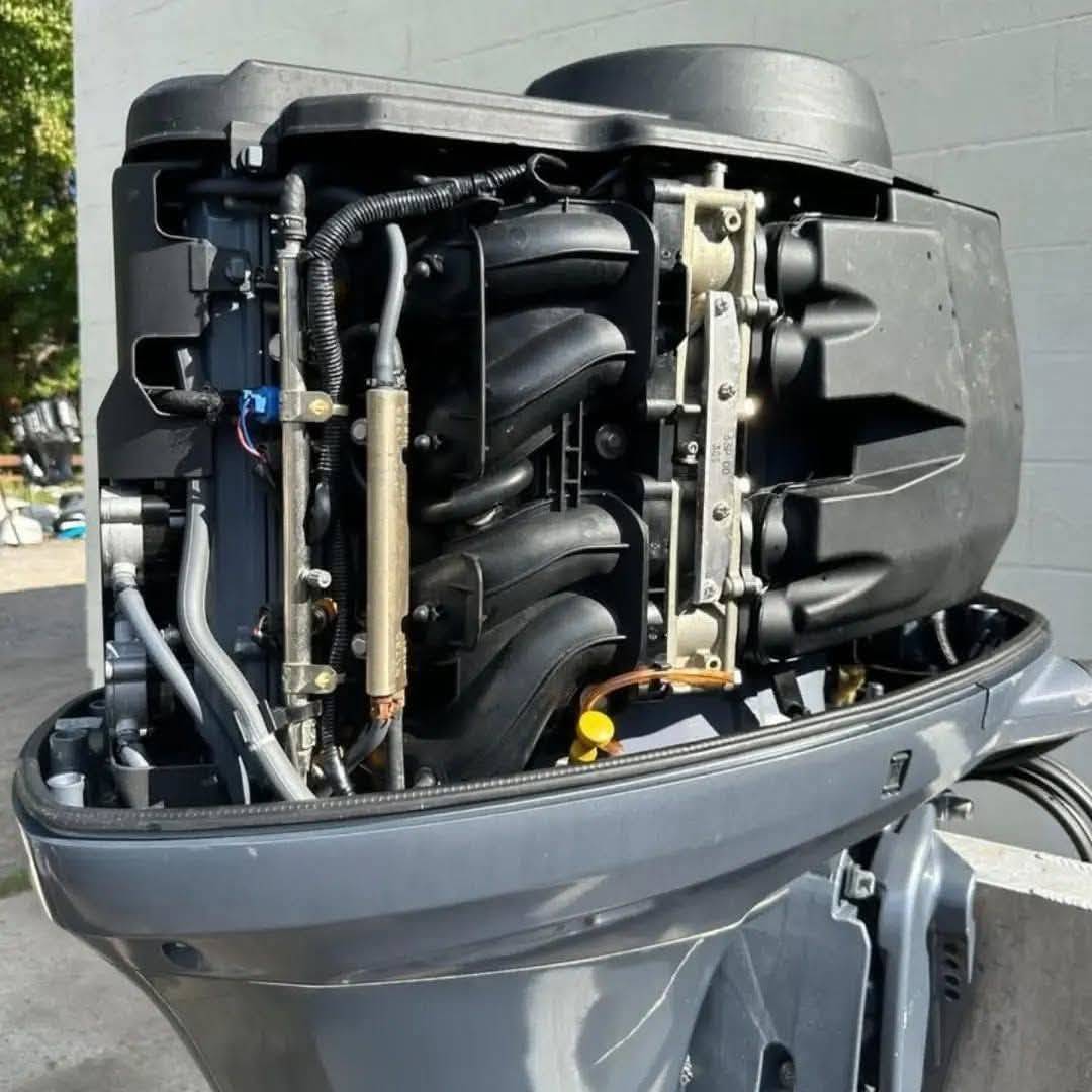 Yamaha Outboard Engine