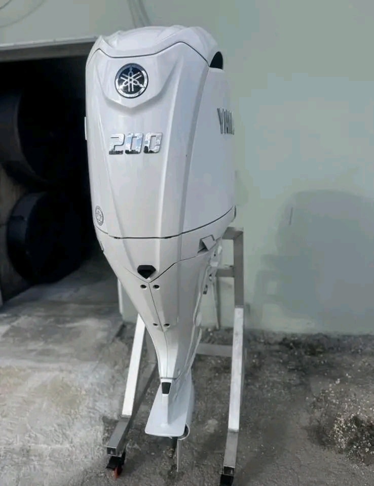Yamaha Outboard Engine