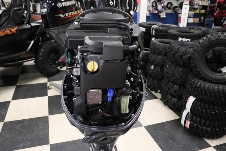 Yamaha Outboard Engine