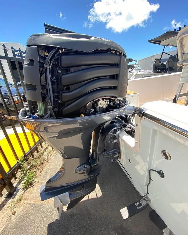 2018 Yamaha 130HP outboard engine, fuel-efficient Yamaha motor, durable 4-stroke marine engine