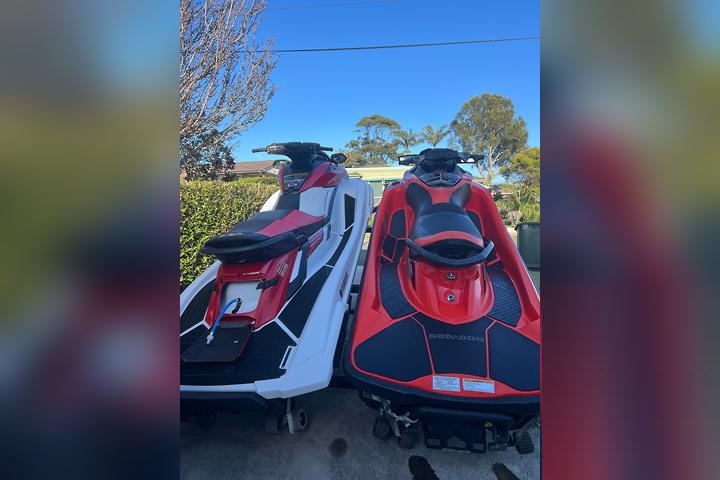 Petrol Seadoo Jet Ski, durable Seadoo jet ski, three-seater jet ski, high-speed watercraft, recreational jet ski